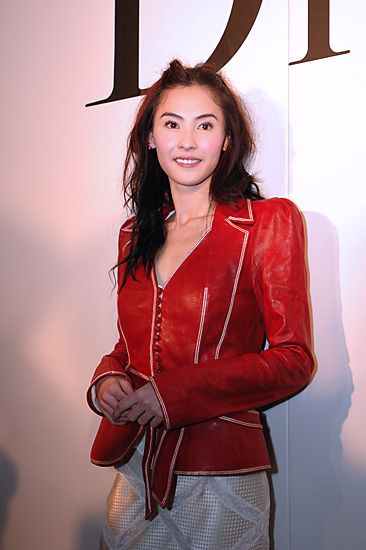 dior05春夏成衣发布会 张柏芝亮丽出镜(3)
